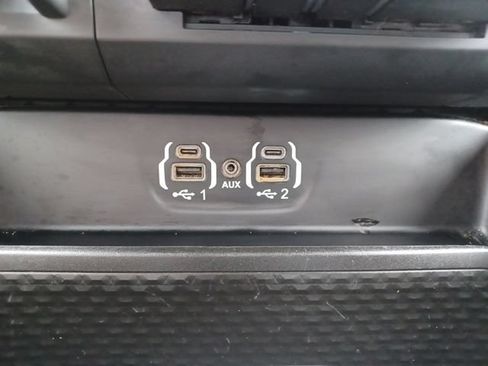 Used 2024 RAM 3500 Big Horn AWD/4WD image 29