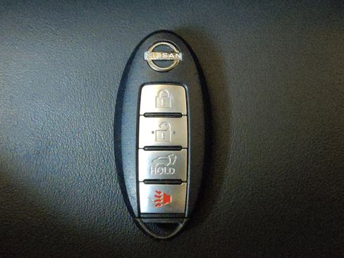 Used 2021 Nissan Armada SV w/ SV Appearance Package RWD image 32