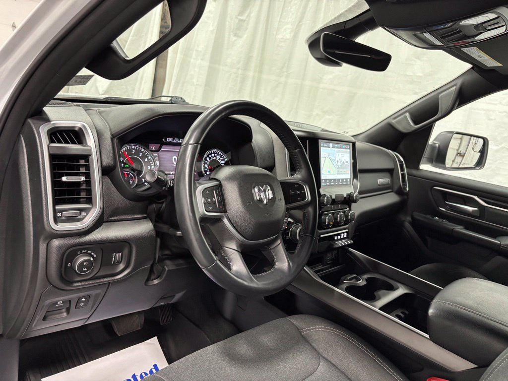 Used 2022 RAM 1500 Big Horn AWD/4WD image 15