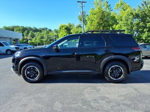 New 2026 Nissan Pathfinder Rock Creek w/ Rock Creek Premium Package AWD/4WD image 2
