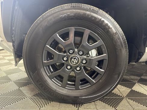 Used 2025 Toyota 4Runner SR5 image 10