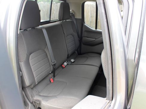 Used 2019 Nissan Frontier PRO-4X AWD/4WD image 34
