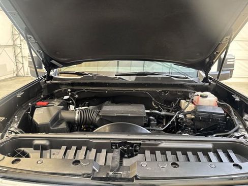 Used 2025 Chevrolet Silverado 2500 LTZ w/ LTZ Convenience Package image 29