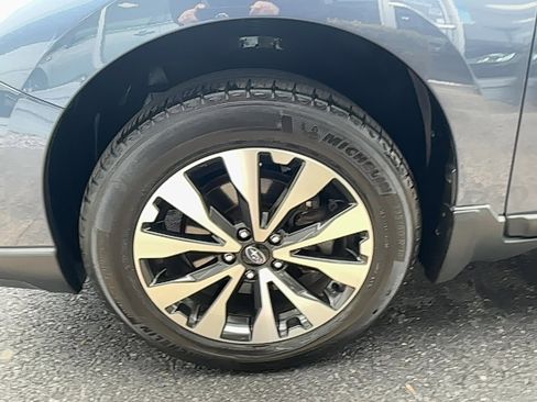 Used 2017 Subaru Outback 2.5i Limited w/ Popular Package #5 image 29