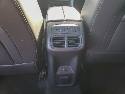 Used 2023 Buick Envision Avenir image 24