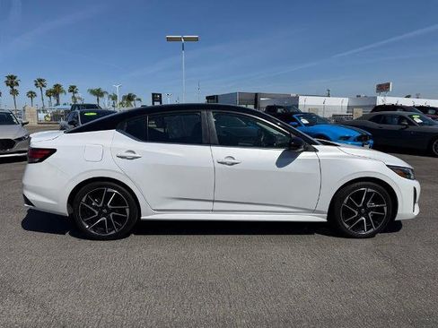 Certified 2024 Nissan Sentra SR FWD image 7