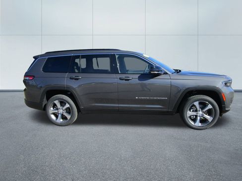 New 2025 Jeep Grand Cherokee L Limited w/ Luxury Tech Group II image 6