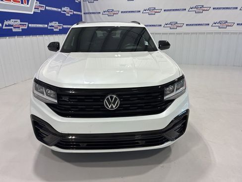 Used 2023 Volkswagen Atlas Cross Sport SEL R-Line AWD/4WD image 13