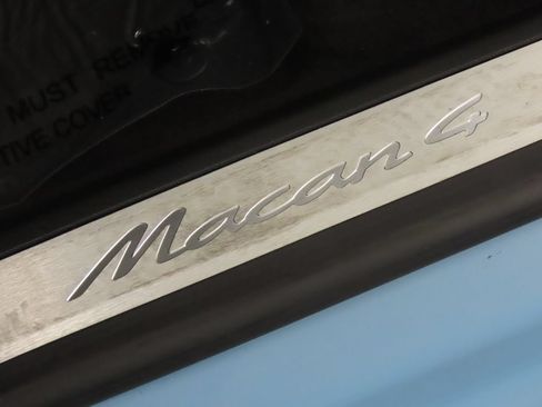 Used 2025 Porsche Macan 4 Electric w/ Premium Package AWD/4WD image 42