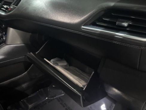 Used 2024 Chevrolet Suburban Z71 w/ Z71 Off-Road Package image 38