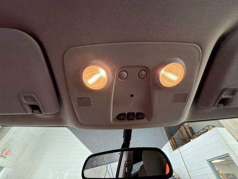 Used 2015 Buick Enclave Convenience image 21