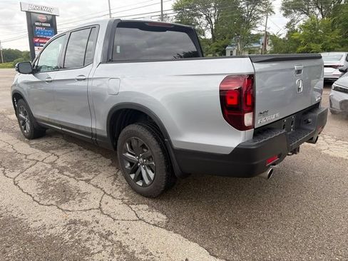 Used 2023 Honda Ridgeline Sport image 4
