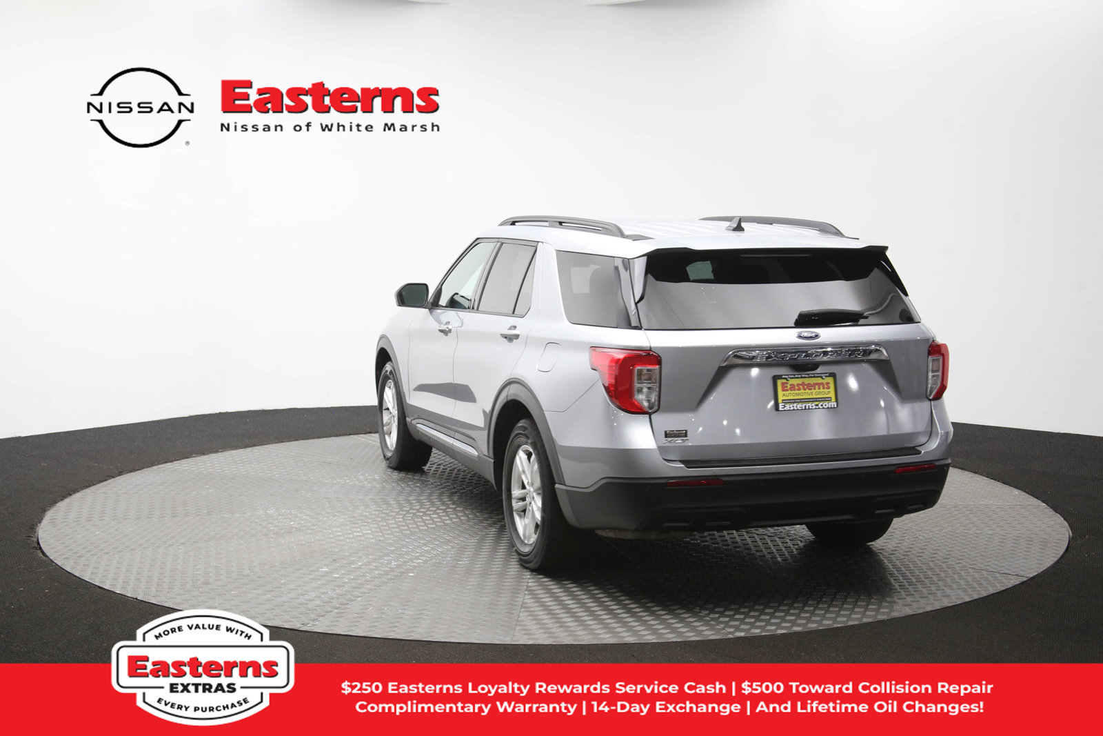 Used 2023 Ford Explorer XLT RWD image 60