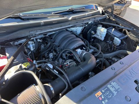 Used 2015 GMC Sierra 1500 SLT w/ SLT Crew Cab Value Package image 24