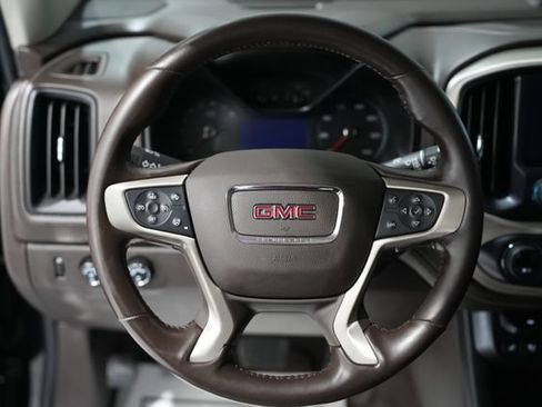 Used 2022 GMC Canyon Denali AWD/4WD image 13