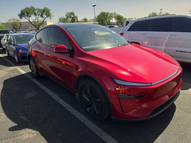 Used 2026 Tesla Model Y Long Range AWD/4WD image 4