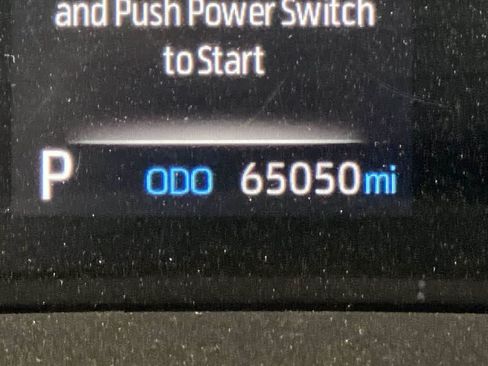 Certified 2024 Toyota Sienna LE FWD image 17