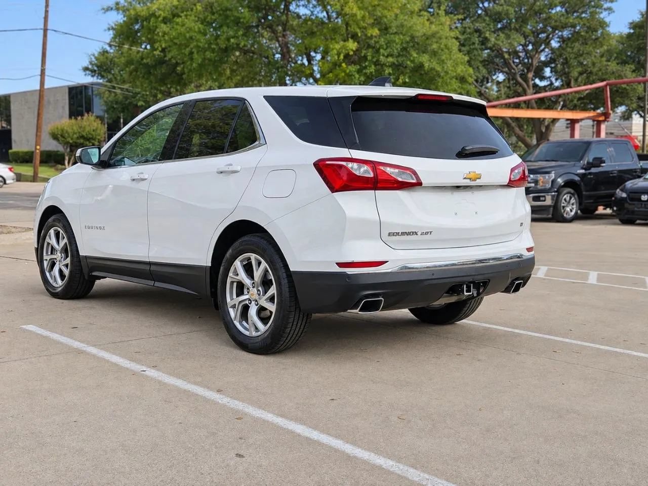 Used 2018 Chevrolet Equinox LT FWD image 5