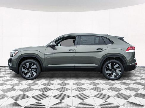 Used 2025 Volkswagen Atlas Cross Sport SE image 13