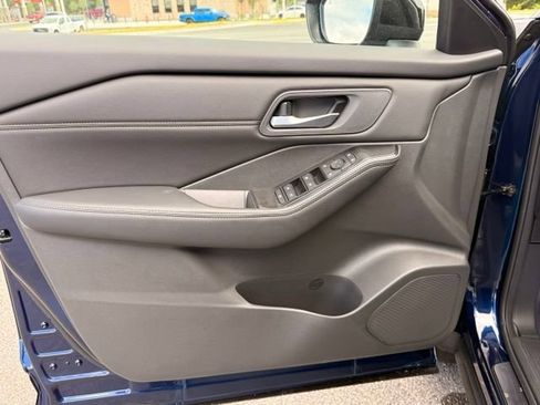New 2026 Nissan Rogue Dark Armor AWD/4WD image 11