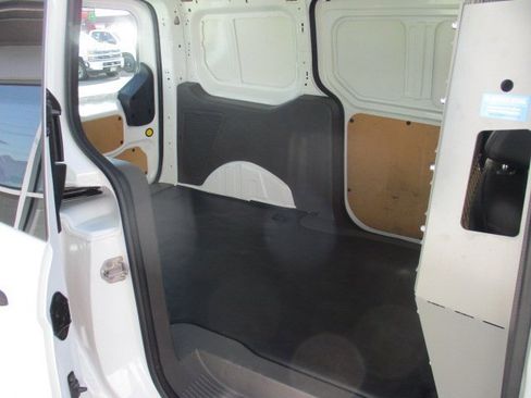 Used 2022 Ford Transit Connect XL image 4