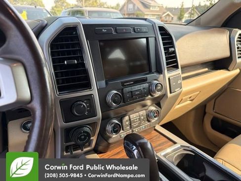 Used 2020 Ford F150 Lariat w/ Equipment Group 502A Luxury AWD/4WD image 22
