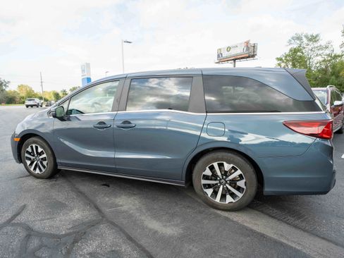 Used 2025 Honda Odyssey EX-L image 4