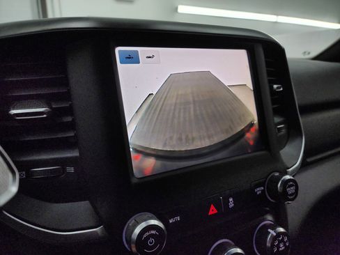 Used 2022 RAM 3500 Big Horn w/ Level A Equipment Group image 17