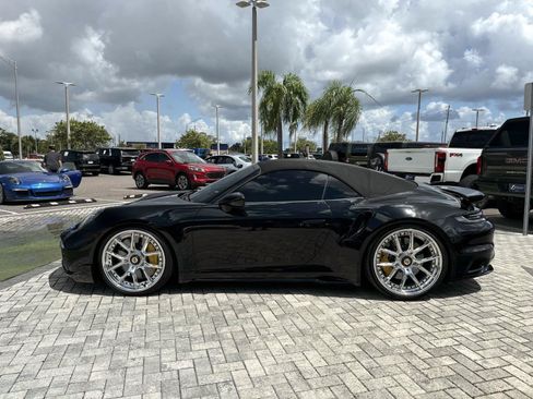 Used 2025 Porsche 911 Turbo AWD/4WD image 18