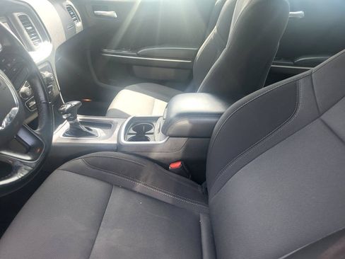 Used 2022 Dodge Charger SXT RWD image 35