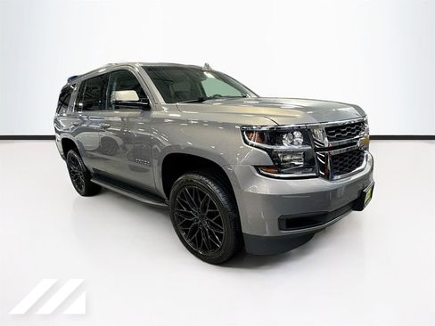 Used 2017 Chevrolet Tahoe LT image 3