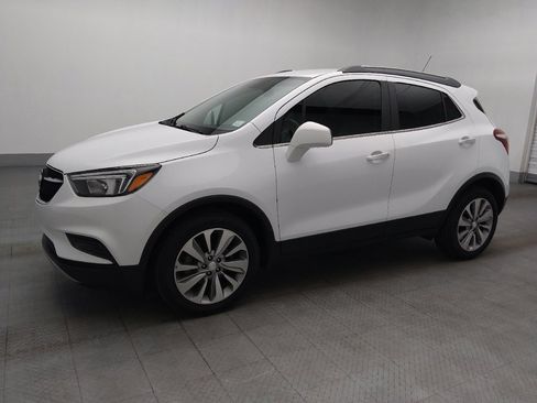 Used 2020 Buick Encore Preferred w/ Safety Package FWD image 2