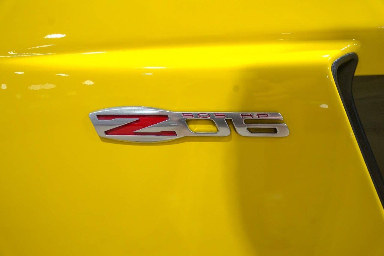 Used 2007 Chevrolet Corvette Z06 w/ Preferred Equipment Group RWD image 22