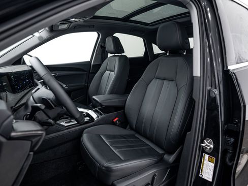 Certified 2025 Audi Q5 Premium Plus w/ Premium Plus AWD/4WD image 14