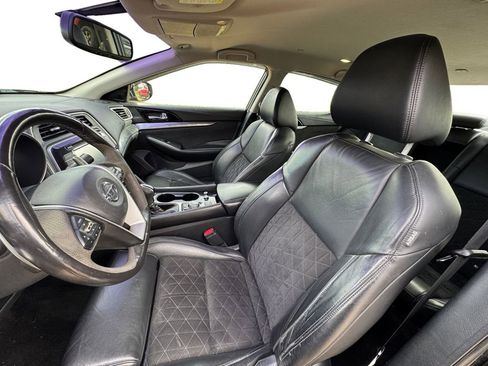 Used 2016 Nissan Maxima SR image 10