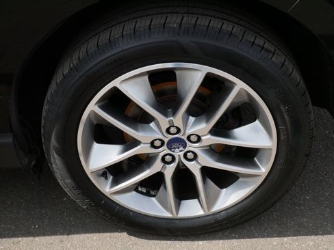 Used 2017 Ford Edge Titanium w/ Equipment Group 301A image 15