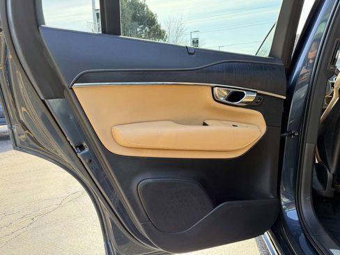 Used 2021 Volvo XC90 T6 Inscription w/ Advanced Package image 31