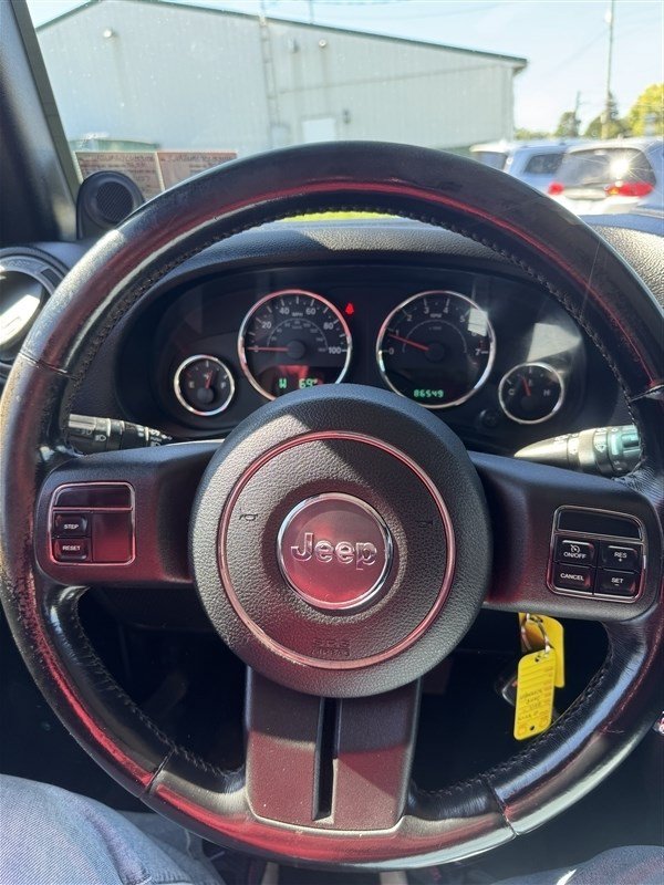 Used 2012 Jeep Wrangler Sport AWD/4WD image 13