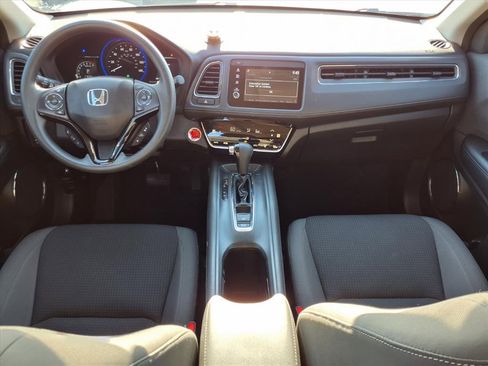 Used 2022 Honda HR-V EX image 9