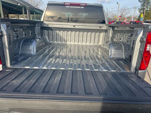 Used 2023 Chevrolet Silverado 1500 LT AWD/4WD image 19