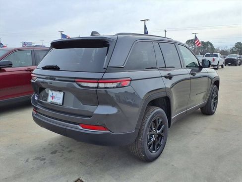 New 2026 Jeep Grand Cherokee Altitude RWD image 3