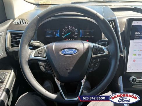 Certified 2023 Ford Edge Titanium AWD/4WD image 13