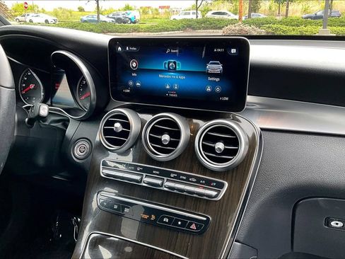 Used 2020 Mercedes-Benz GLC 300 4MATIC image 30