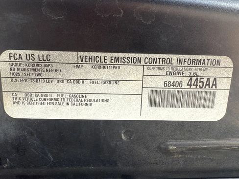 Used 2019 Dodge Charger SXT w/ Blacktop Package image 11