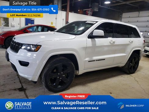 Used 2017 Jeep Grand Cherokee Altitude AWD/4WD image 1