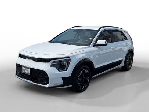 Used 2024 Kia Niro Wind FWD image 1