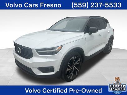 Used 2022 Volvo XC40 T4 R-Design w/ Advanced Package