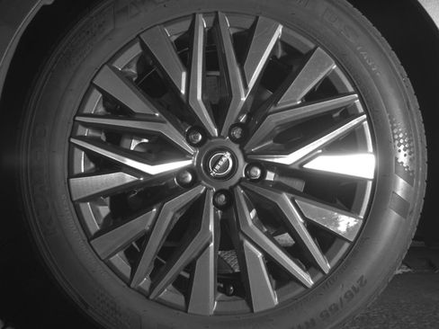 Used 2025 Nissan Altima 2.5 SV image 12