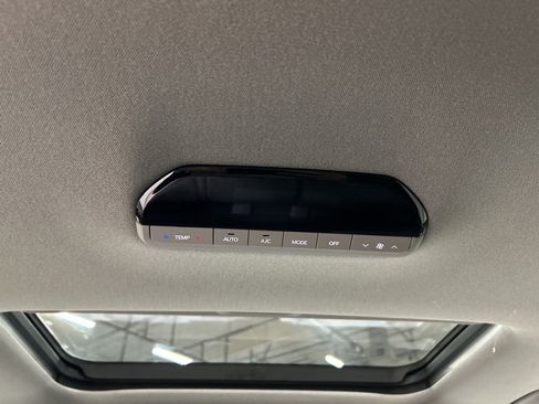 New 2026 Kia EV9 Wind image 28