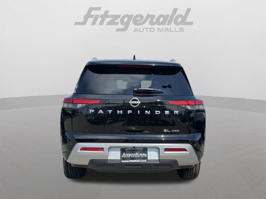 Used 2025 Nissan Pathfinder SL AWD/4WD image 5